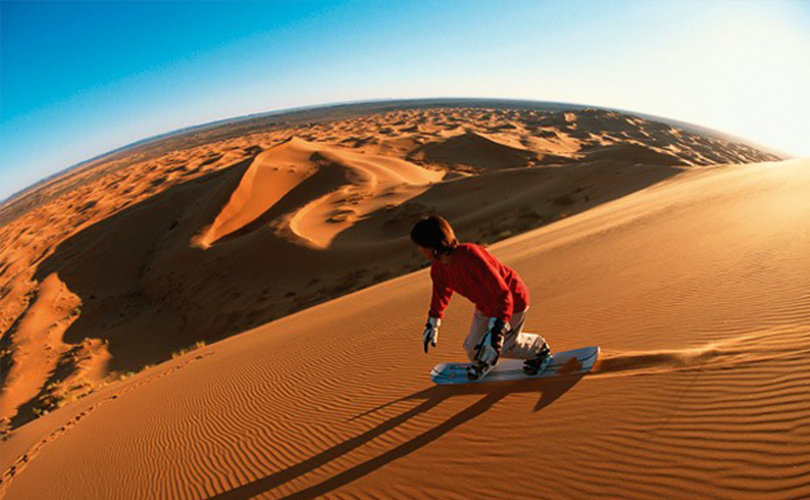 Sand-boarding Activite